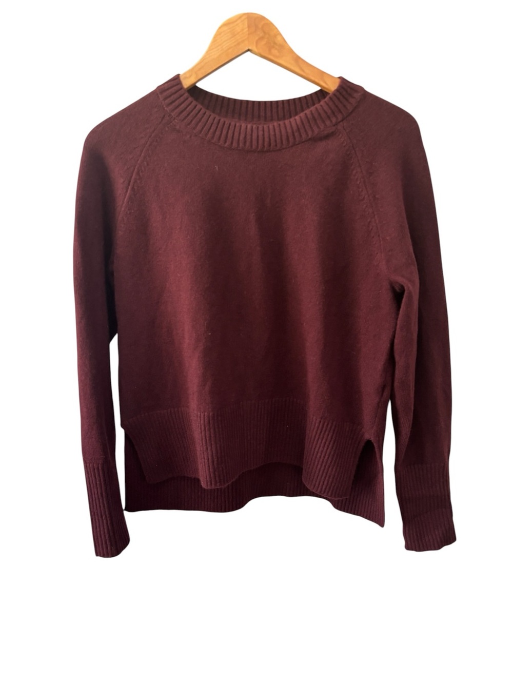 Banana Republic PerfectlySoft Crew Neck Sweater Maroon Sweater Size Medium - Picture 4 of 6